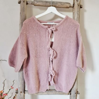 Afbeeldingen van Gebreid vest met striksluiting en korte mouwen - rose