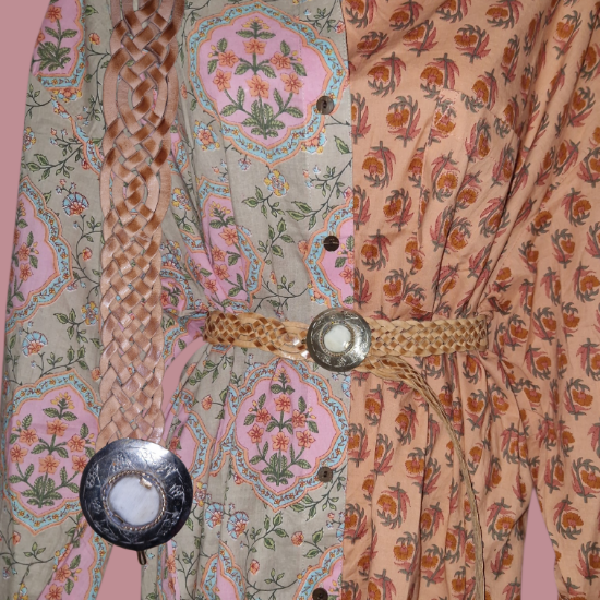 Afbeeldingen van Dunne riem van fijn leer met metalen gesp, Witte steen