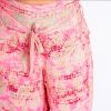 Afbeeldingen van Dames zomerse broek van zijde met charmante roze print 